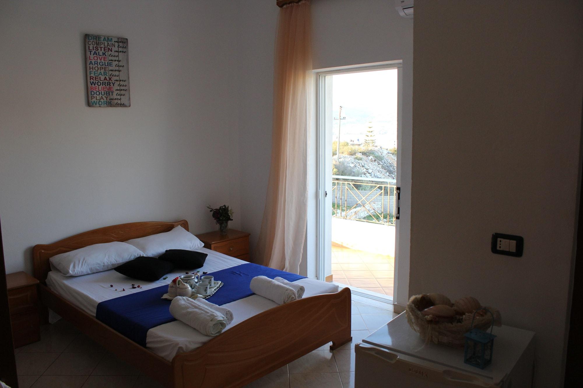 Hotel Holiday Sarandë 외부 사진