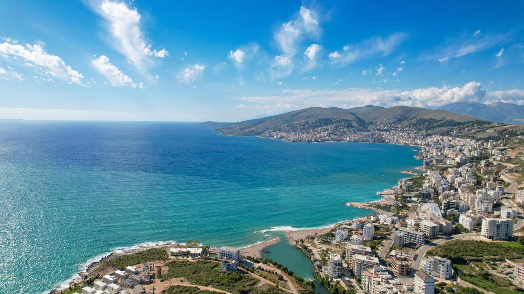 Hotel Holiday Sarandë 외부 사진