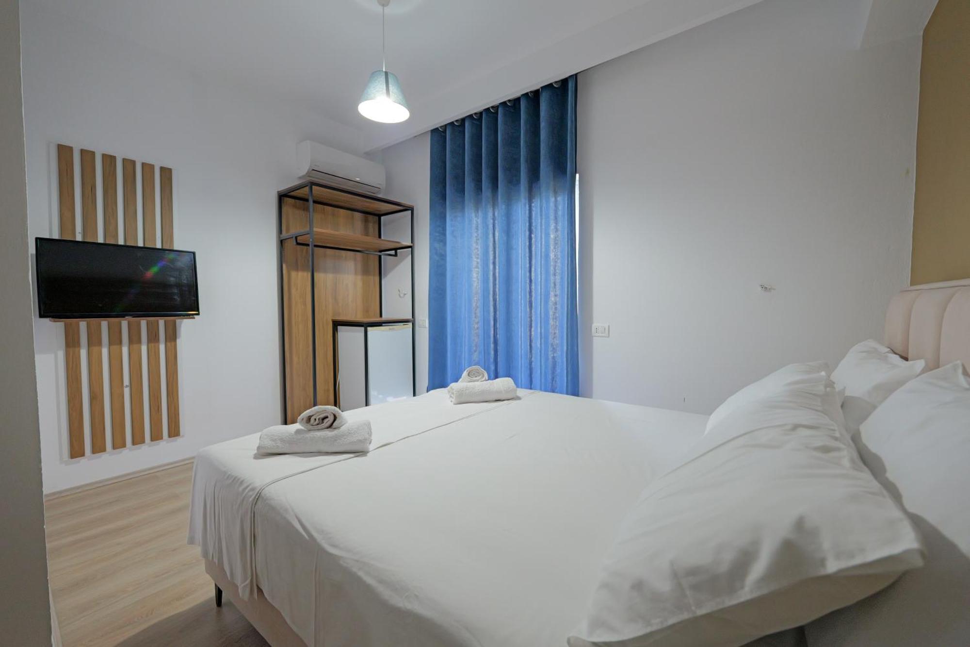 Hotel Holiday Sarandë 외부 사진