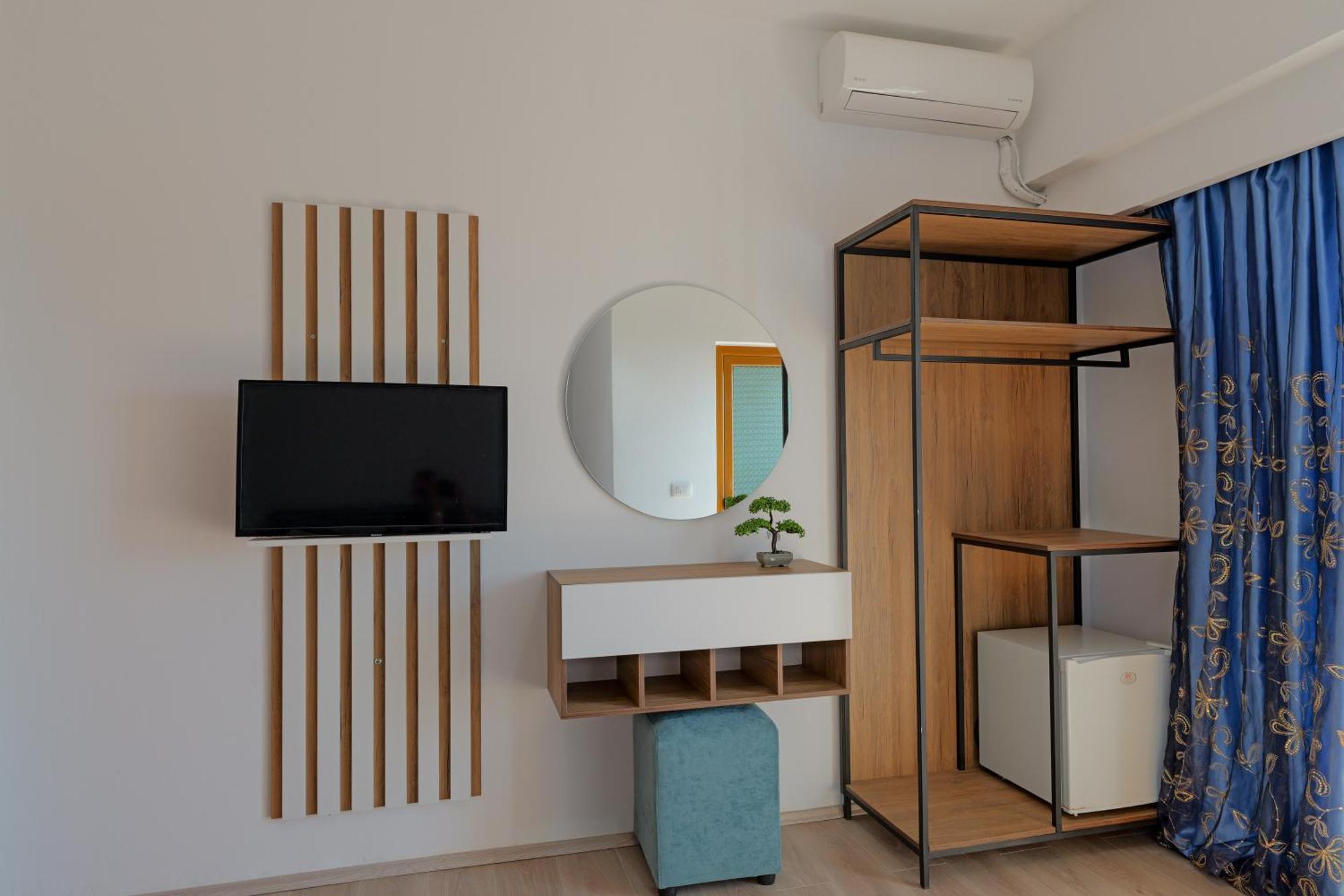 Hotel Holiday Sarandë 외부 사진