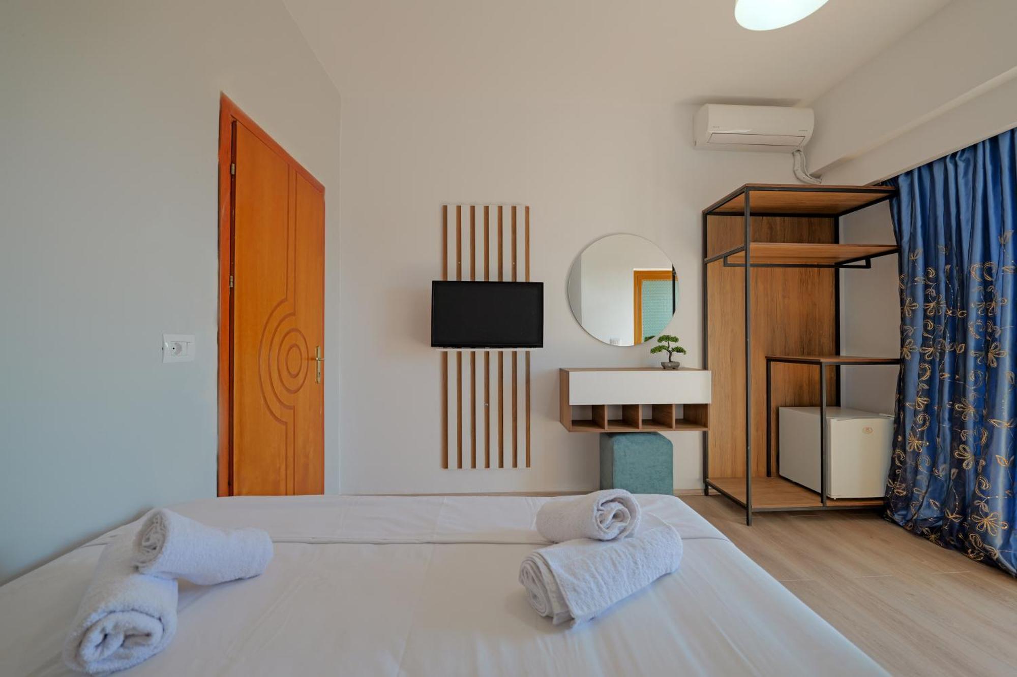 Hotel Holiday Sarandë 외부 사진