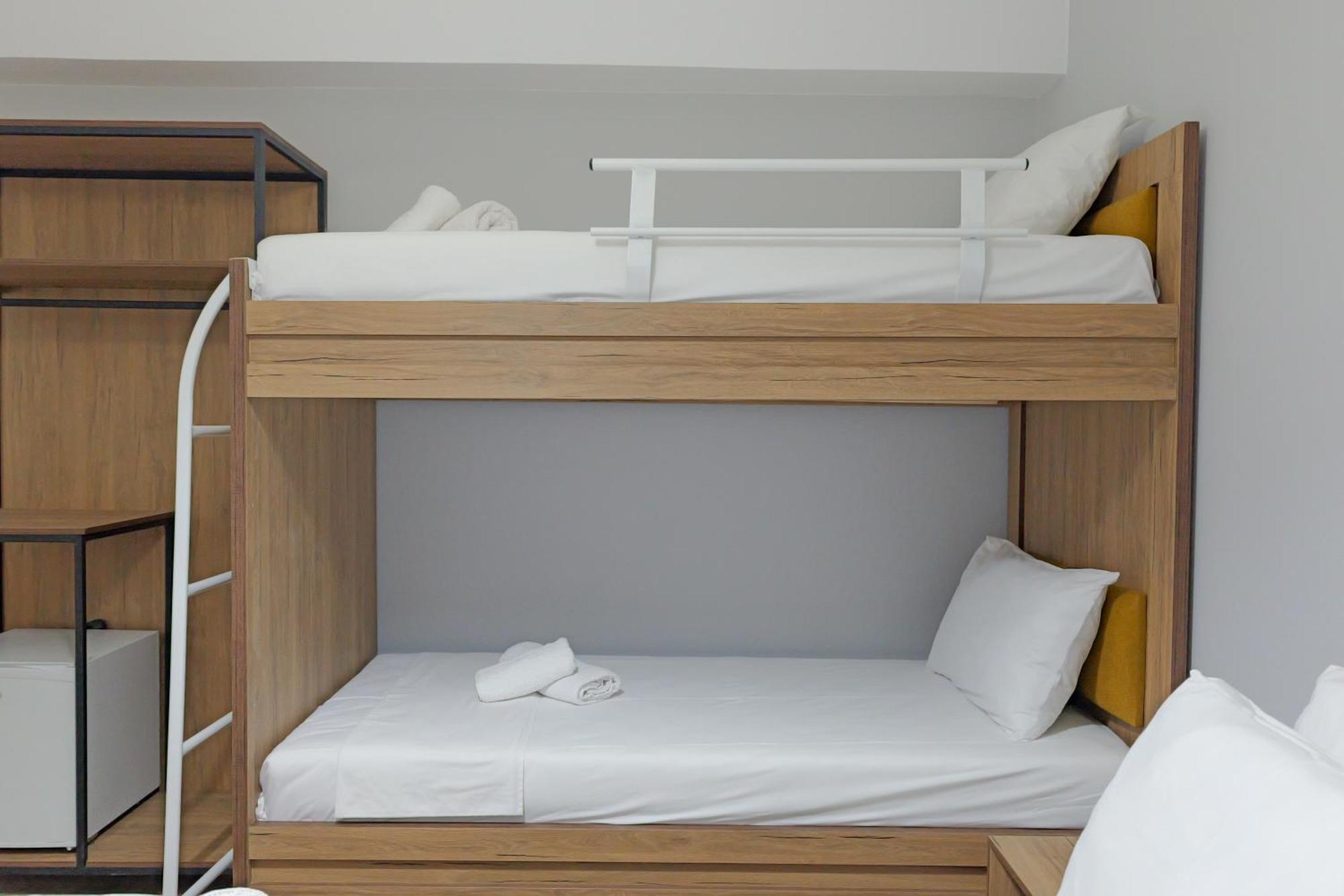 Hotel Holiday Sarandë 외부 사진