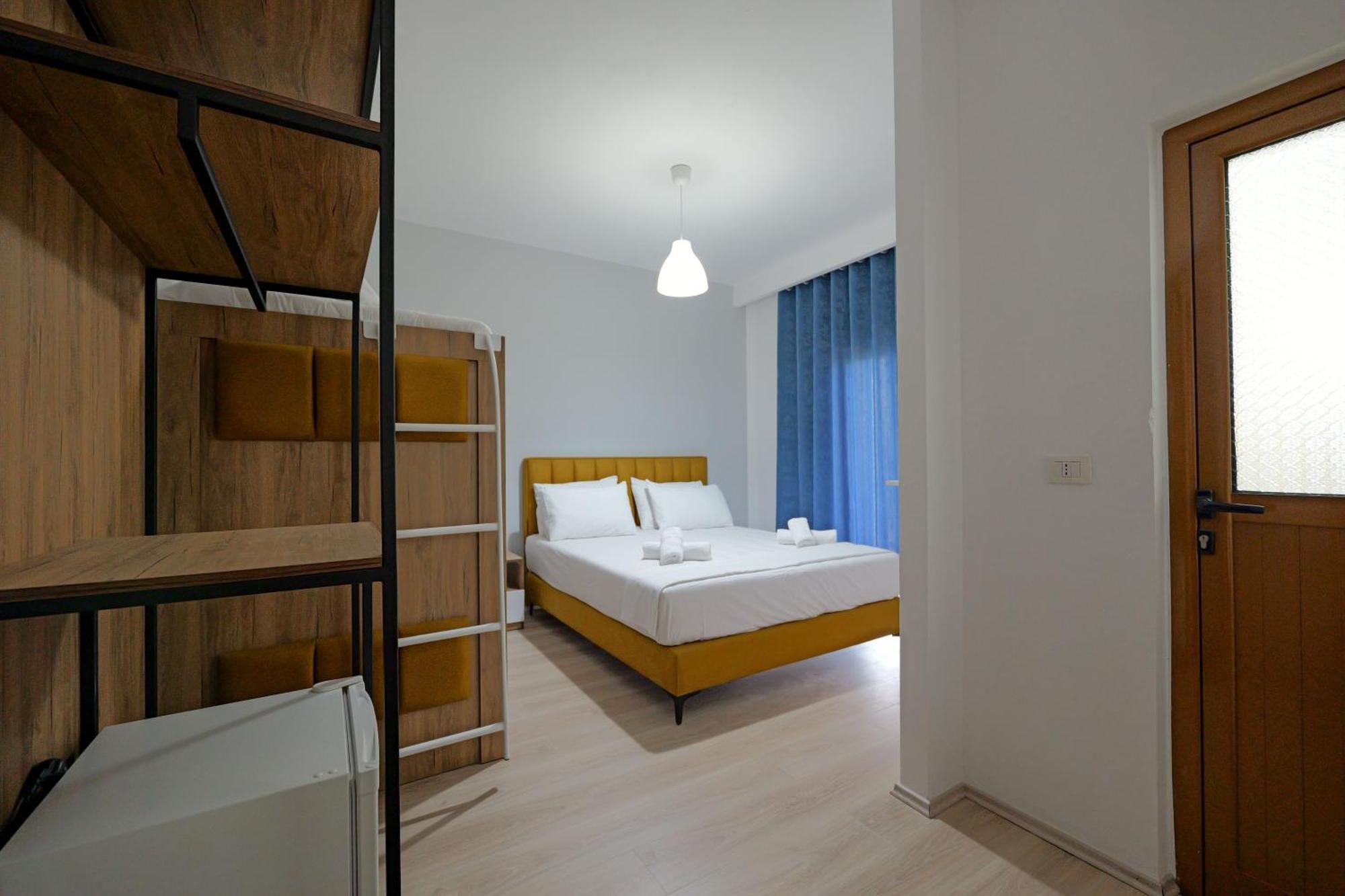 Hotel Holiday Sarandë 외부 사진
