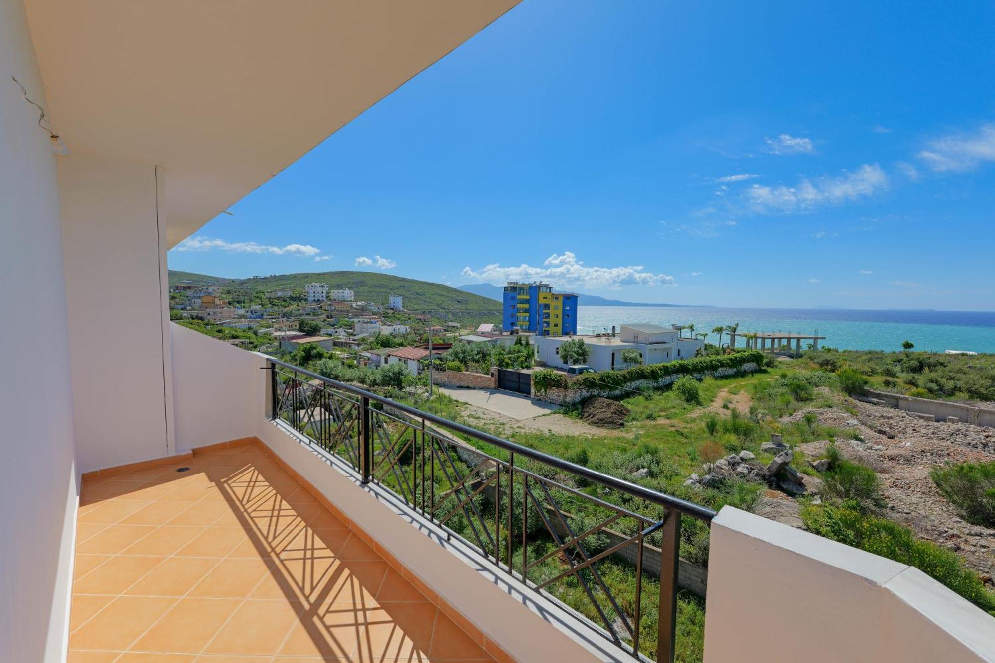 Hotel Holiday Sarandë 외부 사진